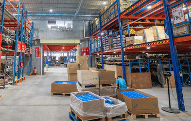 Izumi International Supply Chain Management (guangzhou) Co., Ltd. Produktionslinie des Herstellers