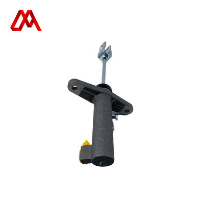 Clutch Master Cylinder 8-97167406-0 8971674060 for ISUZU NKR94 100P Truck Parts